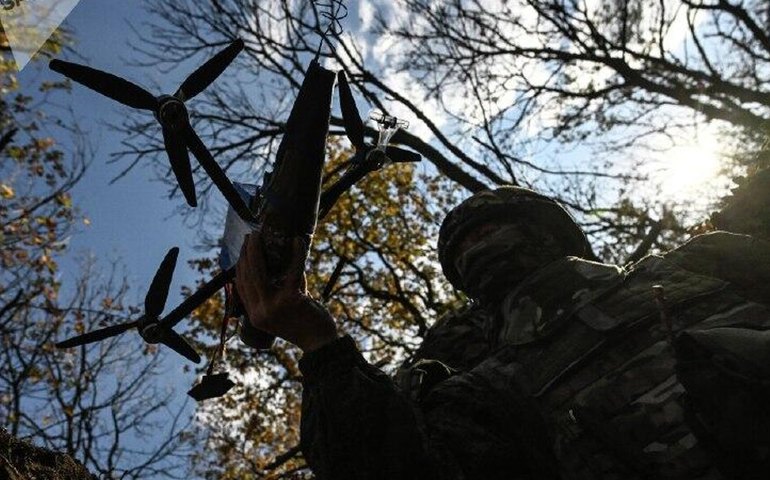 Cercos em Pokrovsk e Kupyansk expõem colapso da narrativa de Zelensky, diz analista militar russo