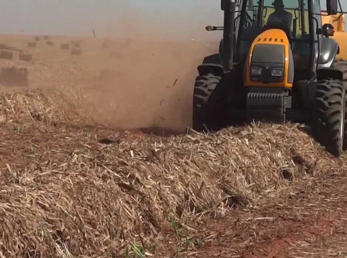 Pindorama doa 200 mil toneladas de bagaço à produtores da CPLA