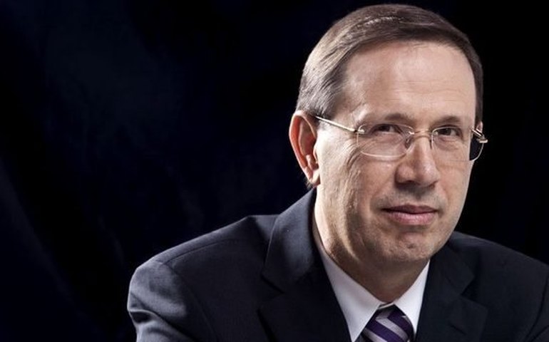 Carlos Wizard gera incômodo para rede de escolas de idiomas fundada por ele