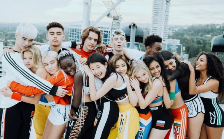 Now United lança clipe gravado no Teatro Municipal do Rio de Janeiro