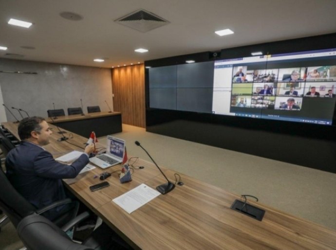 Pacote federal atende parcialmente a demanda dos governadores, diz Renan Filho