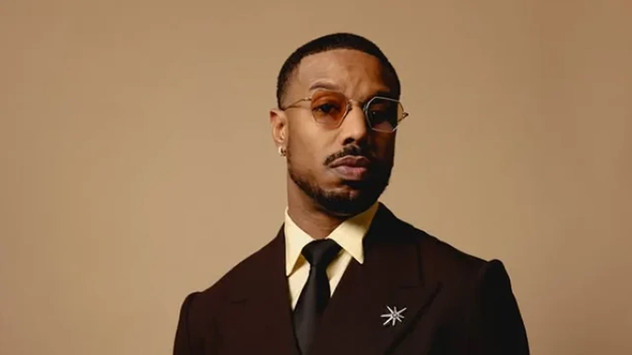 Michael B. Jordan celebra Oscar de Melhor Ator com hambúrguer em rede de fast food