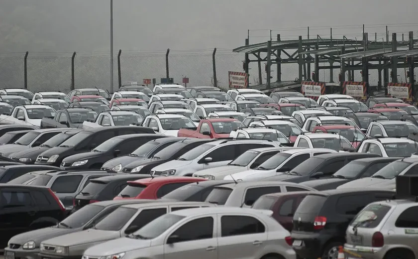 China vai oferecer até cerca de US$ 1,4 mil para incentivar troca de carros