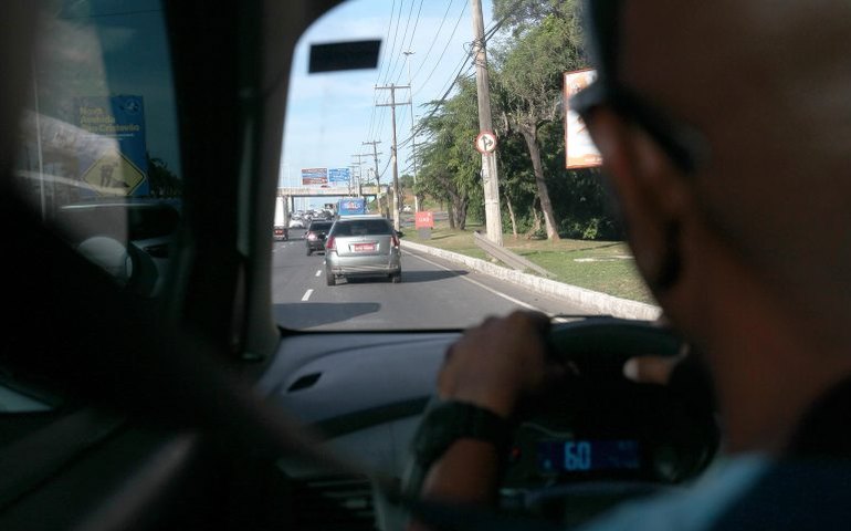 Comissão especial debate trabalho de motoristas por aplicativo