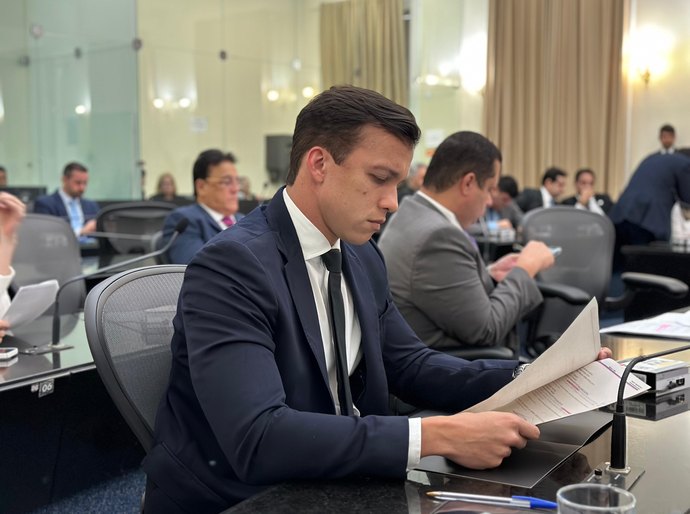 Em cobrança sobre valor praticado pelas concessionárias de água, deputado Leonam lembra crime ambiental em Maragogi