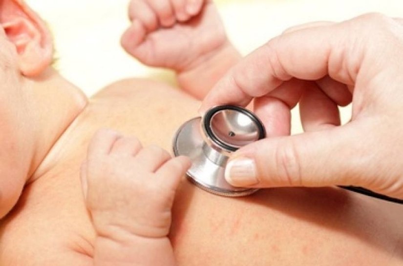 Programa Mais Médicos diminui mortalidade infantil entre bebês