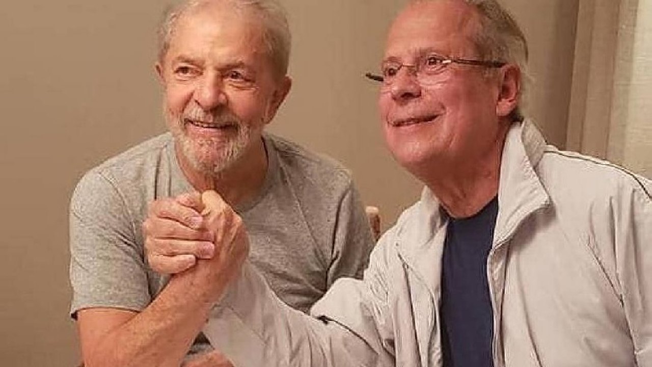 Lula elogia José Dirceu e diz que ‘ninguém pode ser penalizado a vida inteira’