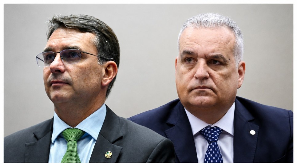 Flávio Bolsonaro e Alfredo Gaspar. / Foto: Imagem gerada por IA. 