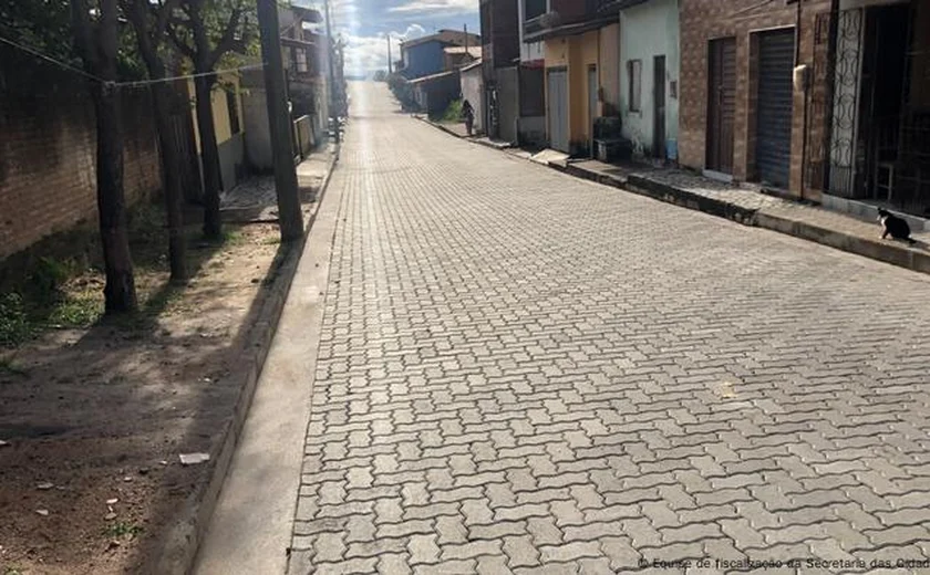 Enquanto regiões do Nordeste trocam asfalto por concreto para reduzir calor, municípios de Alagoas vão na contramão com cidades mais quentes