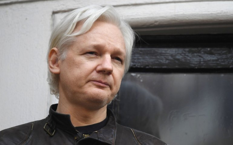 Conheça a trajetória do fundador do Wikileaks, Julian Assange