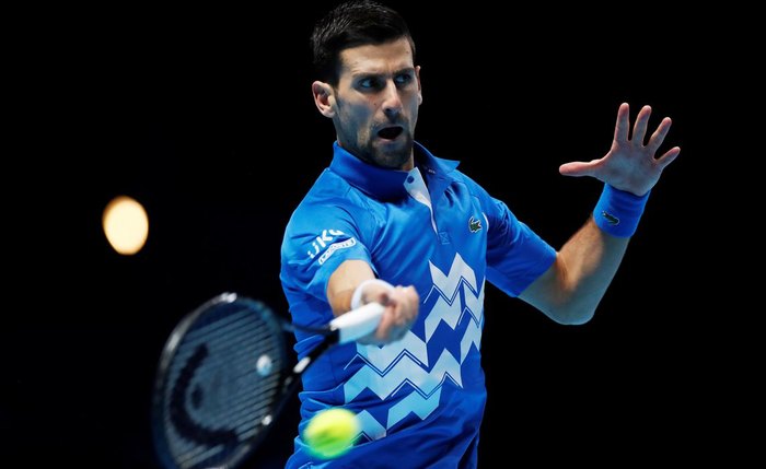 Tenista sérvio tenta participar do primeiro Grand Slam do ano