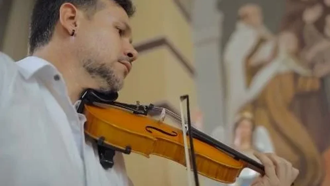 Curso de Música oferece oficina de violino com foco no método Suzuki