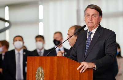 Auxílio emergencial deve seguir ate o final do ano
