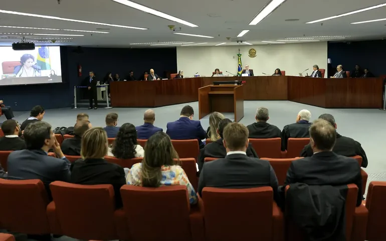 STF retoma julgamento dos réus do Núcleo 4 da trama golpista