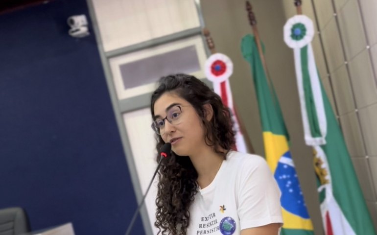 “É um período de enfrentamento e resistência”, diz Teca Nelma sobre intolerância política