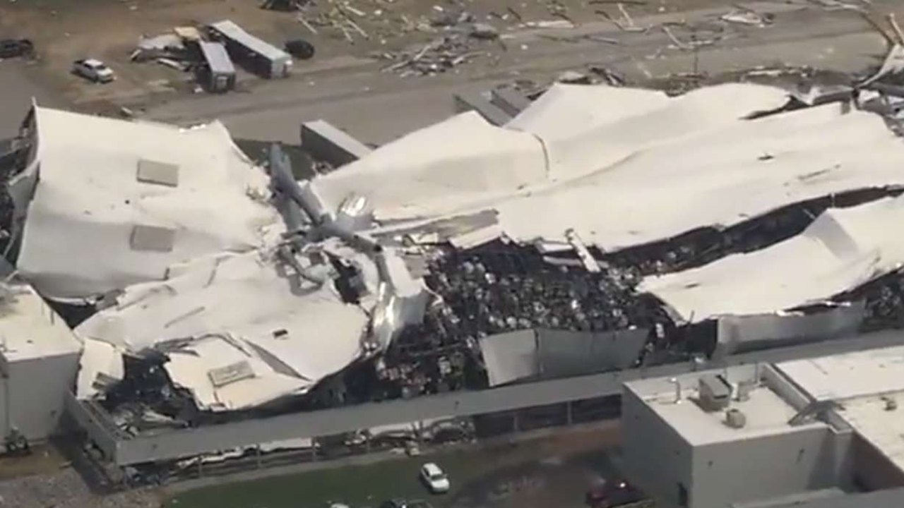 Tornado destrói fábrica da Pfizer nos Estados Unidos; veja vídeo
