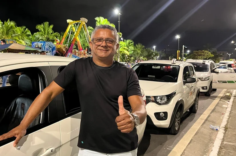 Taxistas celebram corridas em alta nos festejos juninos em Maceió