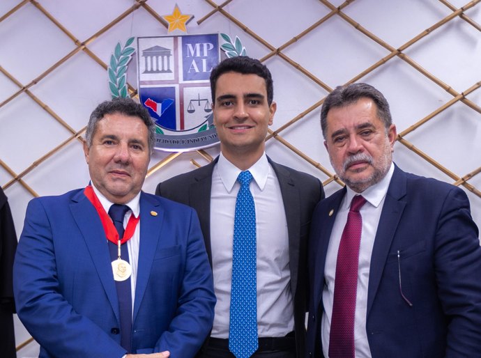 JHC participa da posse do novo procurador-geral de Justiça de Alagoas