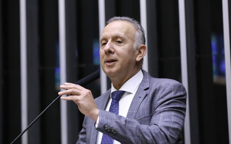 Relator critica concessão indiscriminada de benefícios fiscais