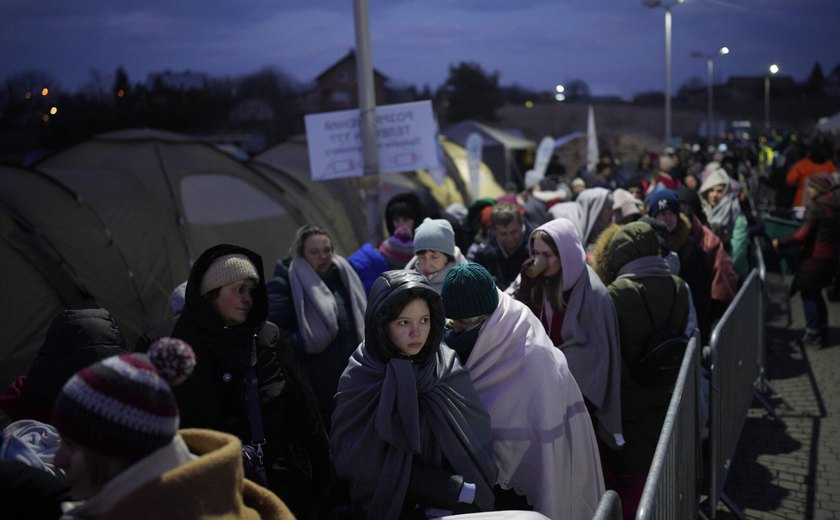 UE considera revisão do apoio a refugiados ucranianos, diz mídia