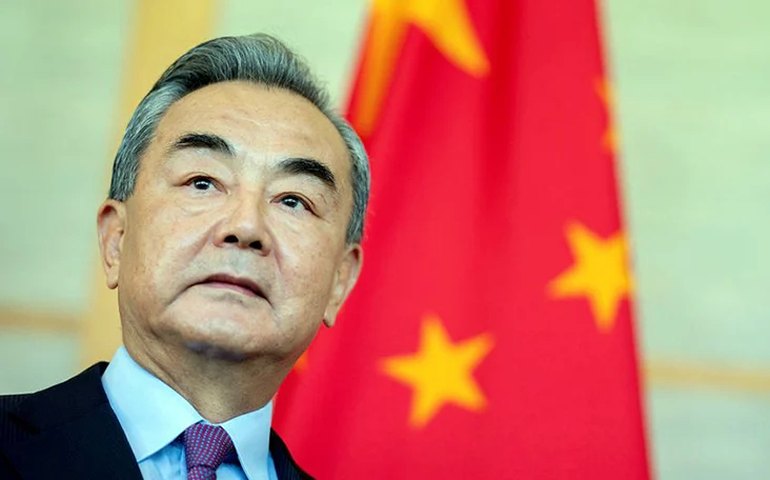 Lei sobre chips nos EUA distorce cadeias e perturba comércio, diz China