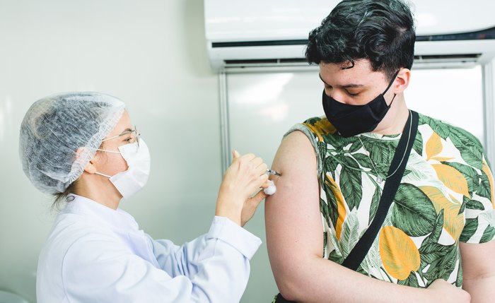 Mais de 242 mil adolescentes já receberam a 1ª dose do imunizante contra a covid-19