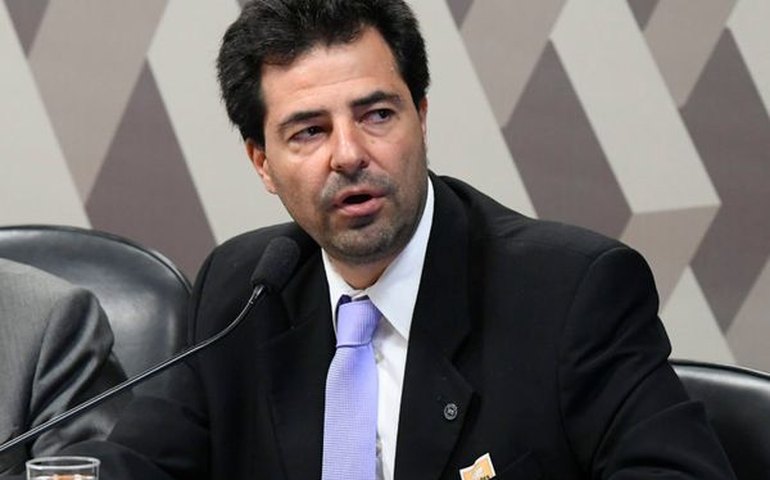 No radar do governo, emprego e falências