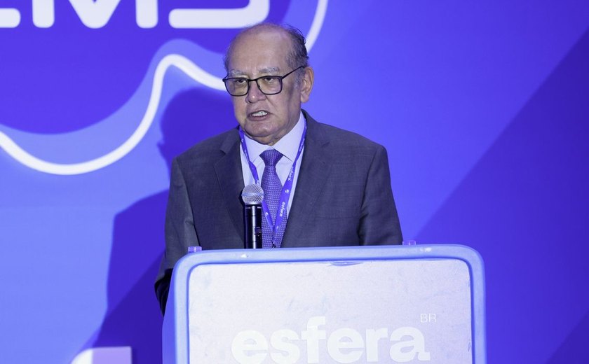 “Nenhum desconforto”, diz Mendes sobre prisão domiciliar de Bolsonaro