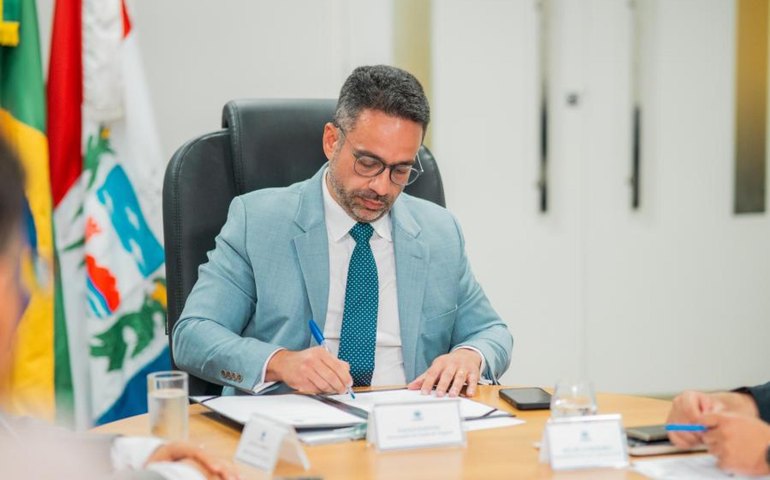 Paulo Dantas anuncia reajuste de 5% para os servidores estaduais