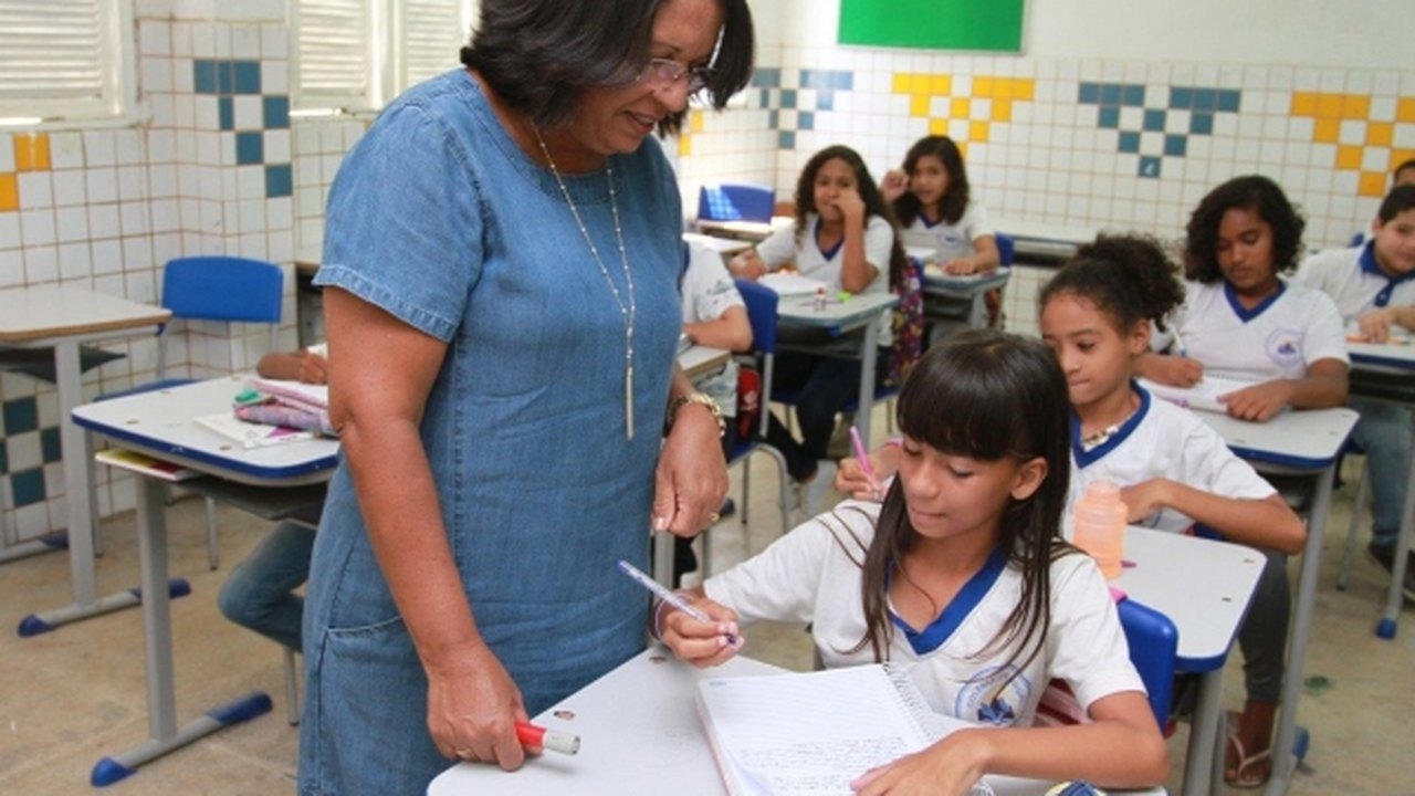Aprovados no concurso da Educação falam de expectativa para trabalhar na rede pública