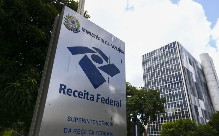 Audiência discute o processo de elaboração do novo regimento da Receita Federal