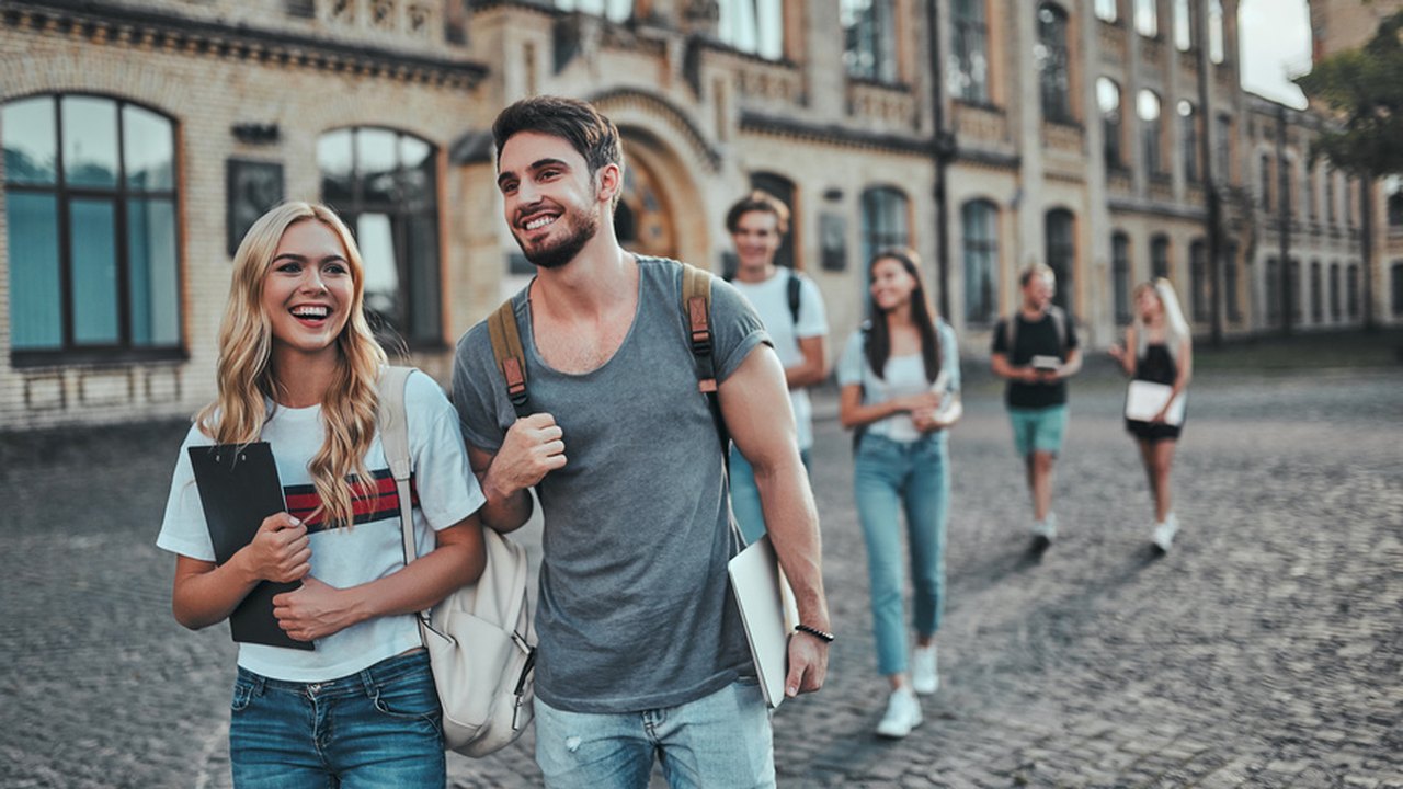Internet se torna aliada de estudantes da geração Z