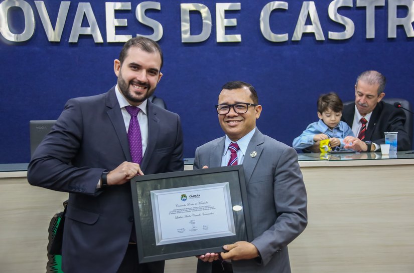 Câmara homenageia procurador-Geral Adjunto Lucas Vasconcelos com Comenda Pontes de Miranda