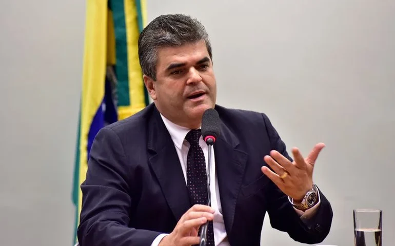 Washington Reis explica a Flávio Bolsonaro recusa de apoio à chapa do PL no Rio: 'Não vou embarcar em aventura'