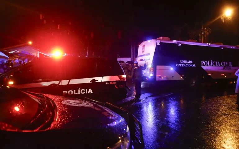 Acidente em Vinhedo: forças de resgate encerram a remoção das 62 vítimas da tragédia