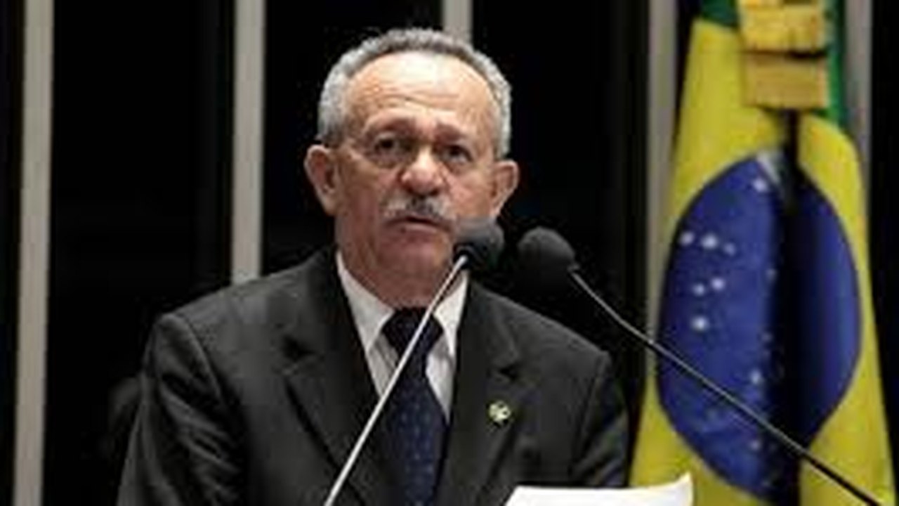 Benedito de Lira reúne partidos políticos objetivando alianças para eleição de outubro