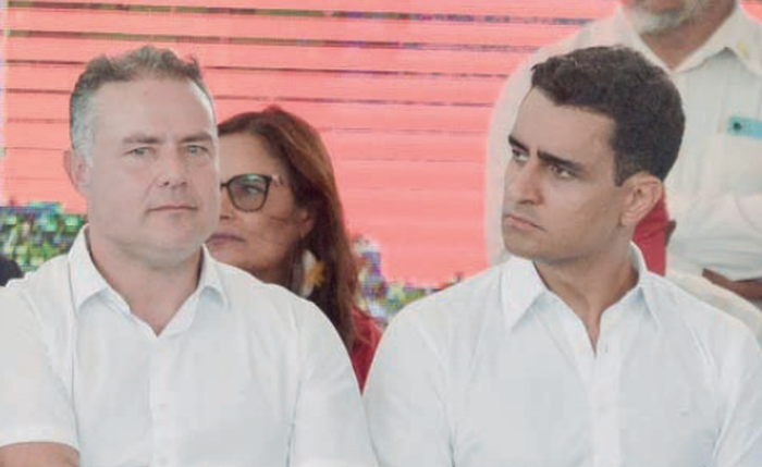 Renan Filho e JHC em uma das raras aparições públicas juntos durante evento realizado em Maceió