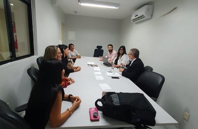 Esmal faz entrevistas de candidatos a equipes multidisciplinares