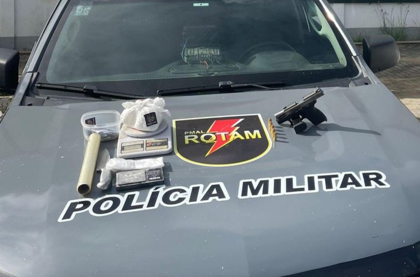 PM prende homem com cocaína e pistola em residência no Salvador Lyra, em Maceió