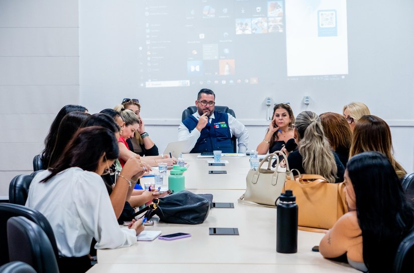 Em reunião, vereadores recebem informações sobre transferência de pacientes entre Estado e Município