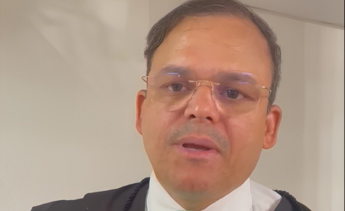 O advogado Napoleão Júnior