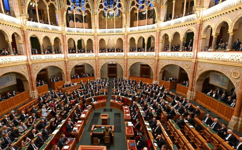 Parlamento da Hungria aprova entrada da Suécia na Otan; país foi o último a dar sinal verde aos suecos