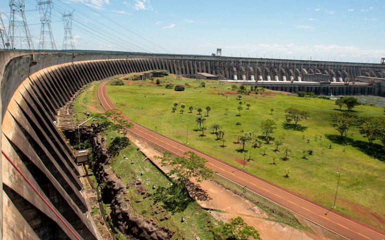 Comunidades Avá Guarani ganham reparação por Itaipu 52 anos depois