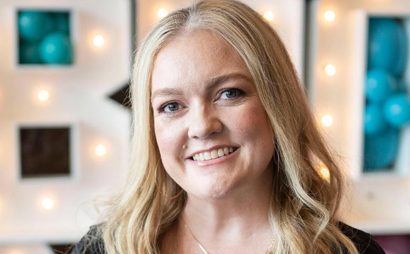 'É Assim Que Acaba': o que diz Colleen Hoover sobre a disputa entre os protagonistas?