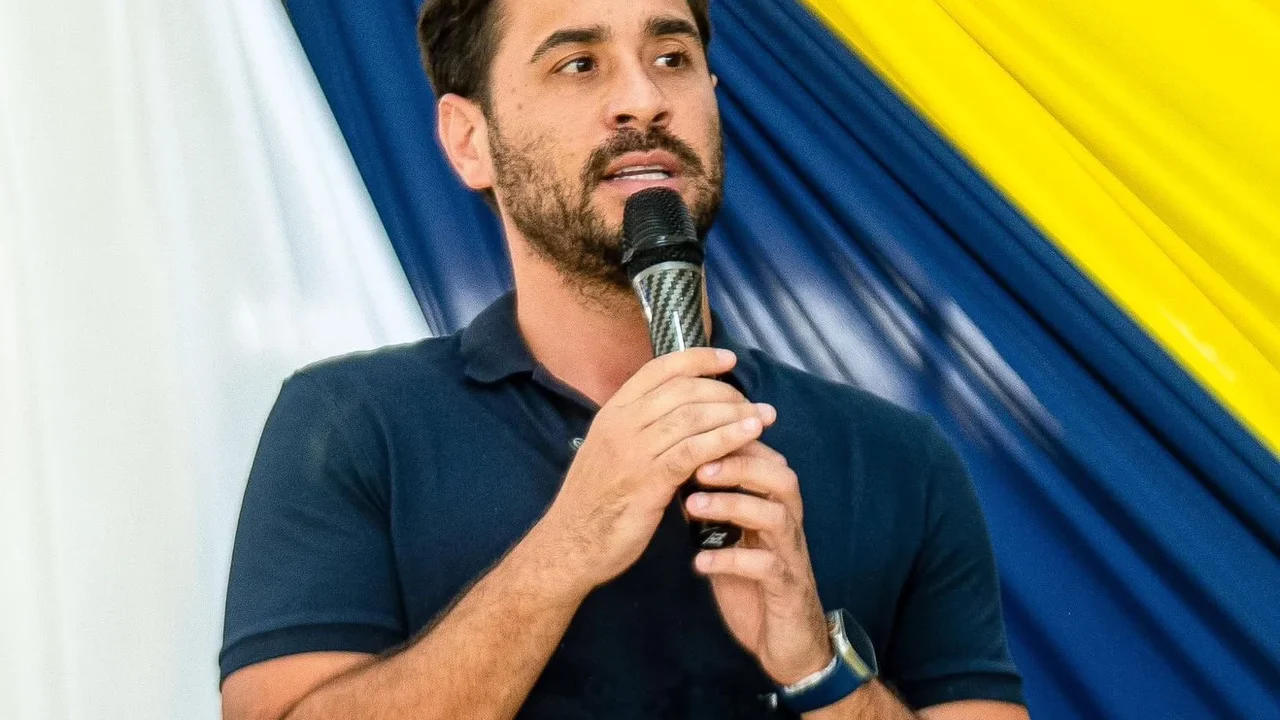 Prefs em Ação: Prefeitura de Santana do Mundaú realiza edição especial do Mês da Mulher e entrega novos veículos