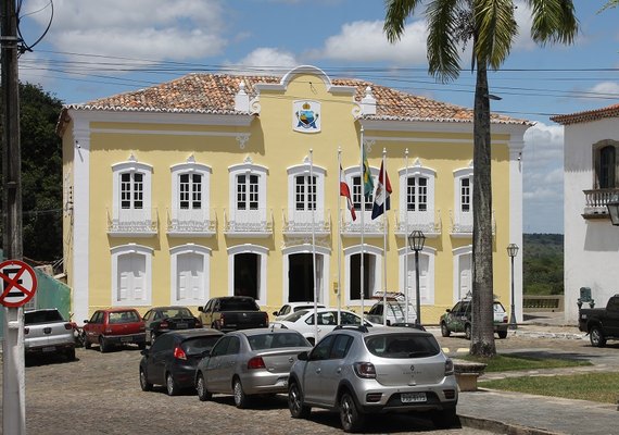 Pix e cartão de crédito agora são opções para quitar tributos em Penedo