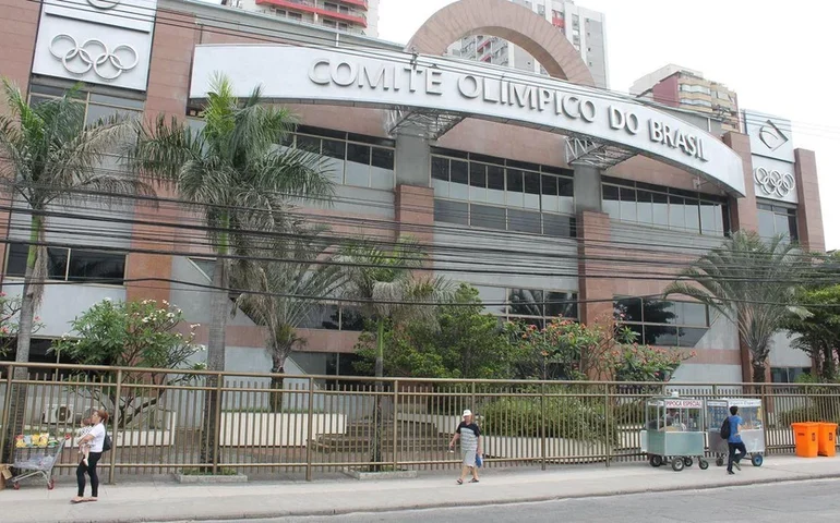 Poucos ventos e maré baixa entram na conta da avaliação do COB para não bater meta de medalhas em Paris-2024