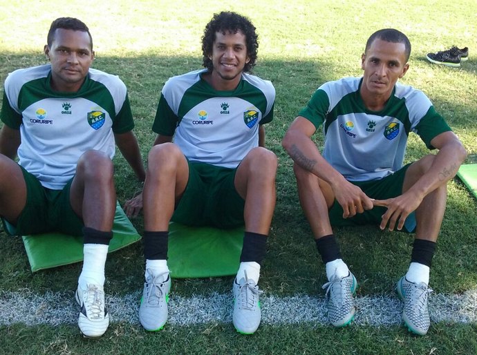 Trio experiente reforça Coruripe que tem jogadores revelados pela base
