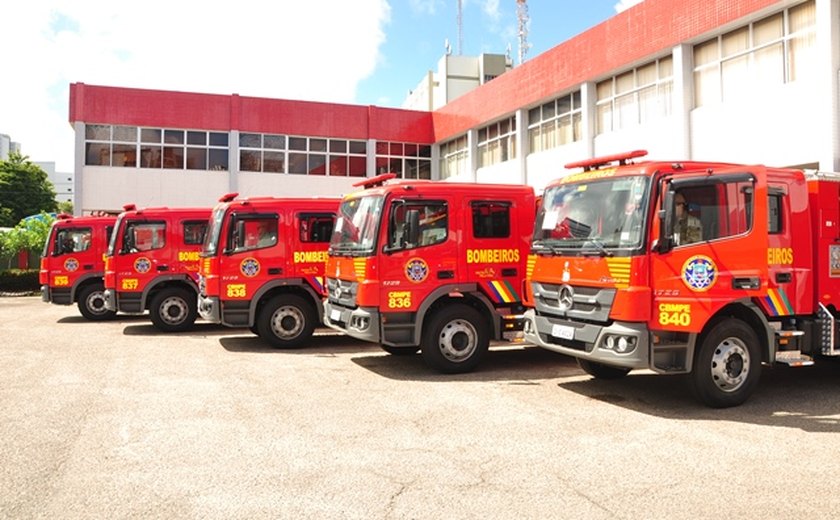 Desabamento no Recife: Bombeiros realizam atendimentos no Santuário do Morro da Conceição