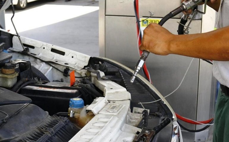 Motoristas alagoanos validam economia com uso do gás natural veicular
